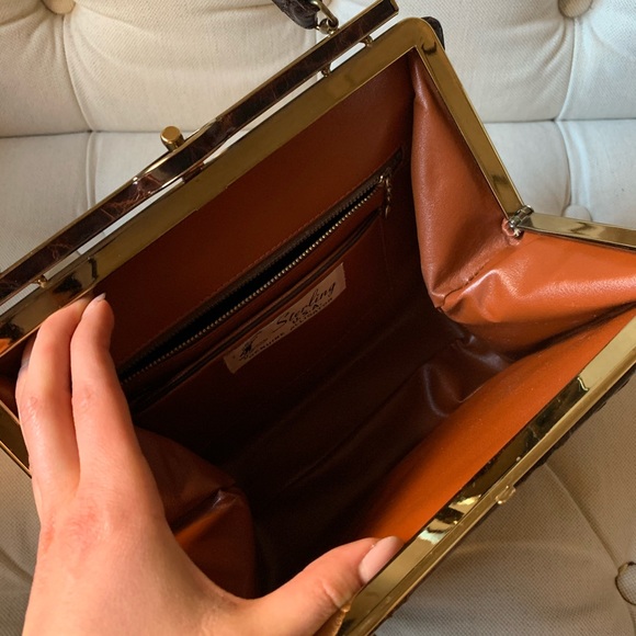 Vintage Alligator Handbag - Picture 6 of 6